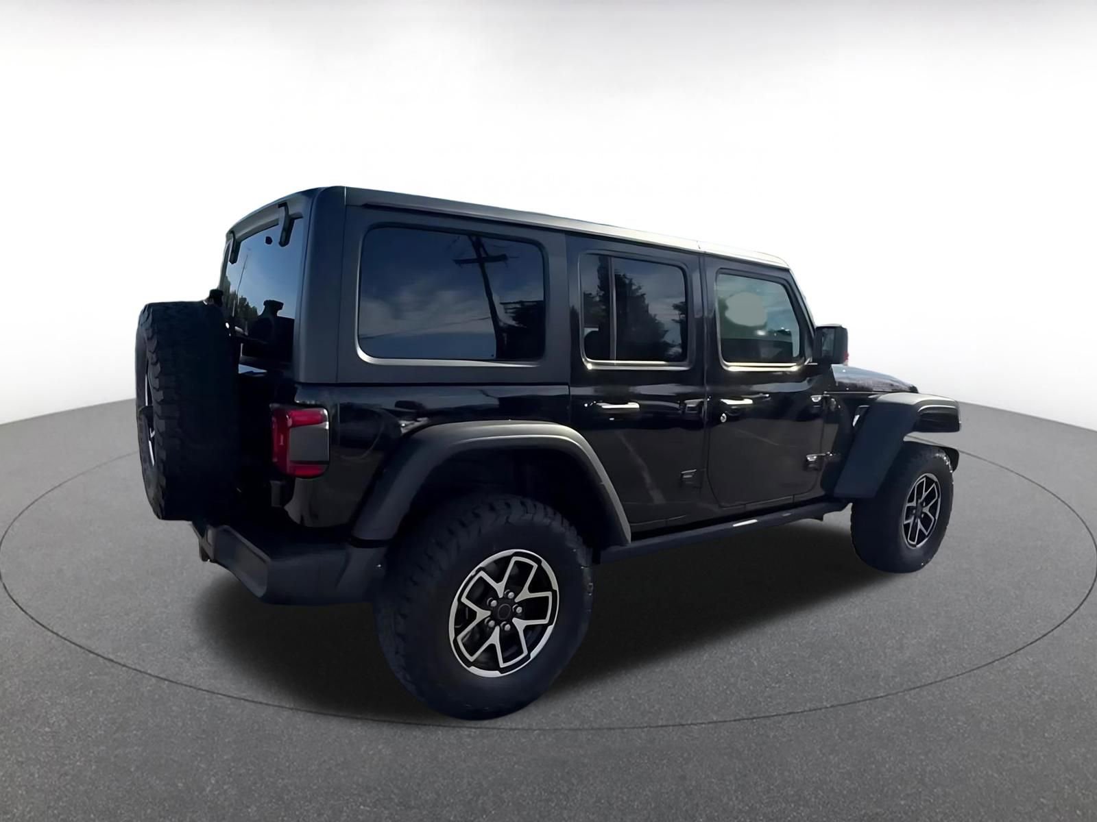 Used 2025 Jeep Wrangler Unlimited Rubicon image 11