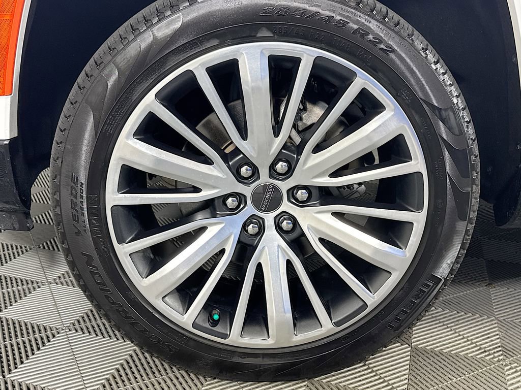 Used 2024 Jeep Grand Wagoneer Series III w/ Rear Seat Video Group 1 image 35