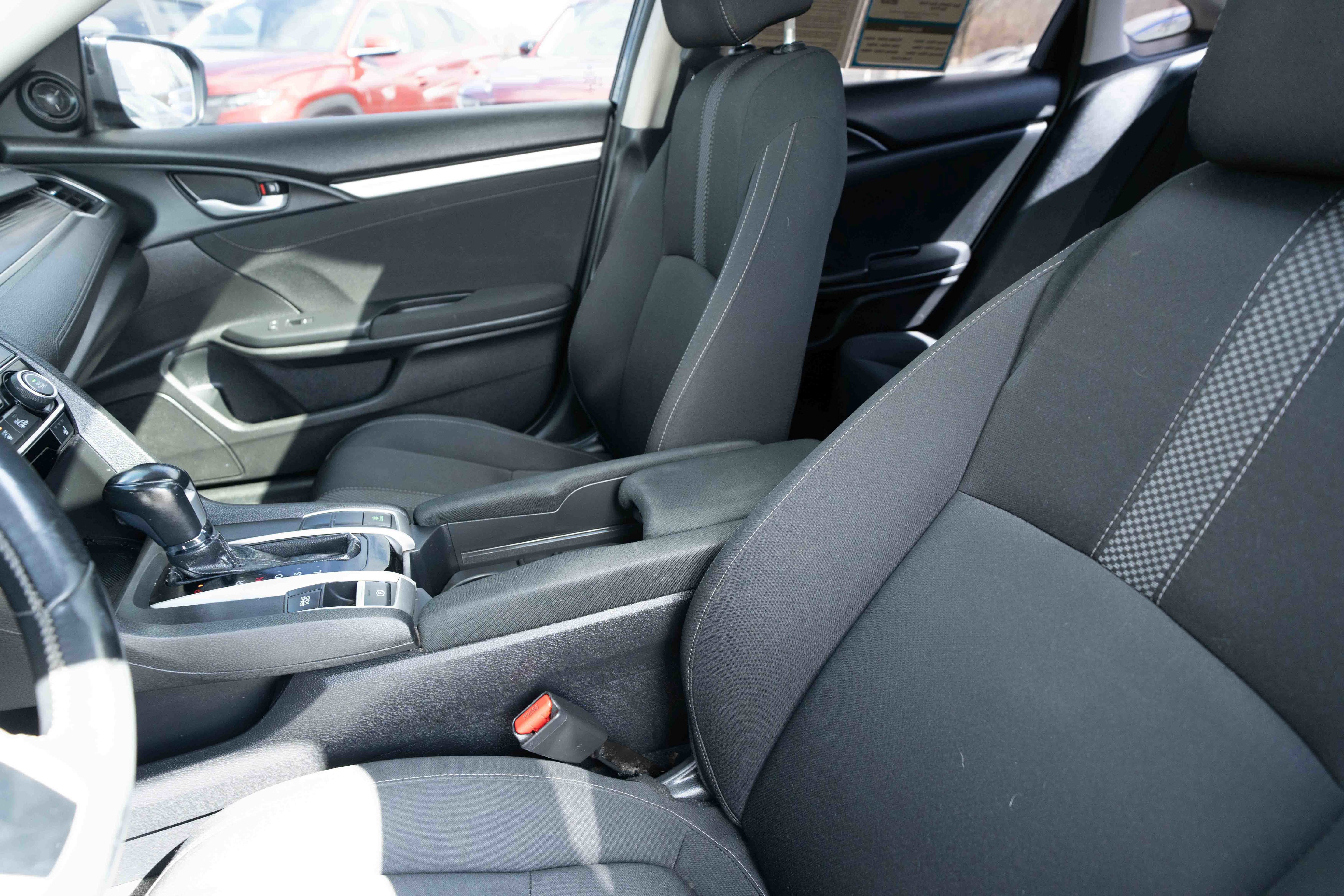 Used 2019 Honda Civic EX image 10