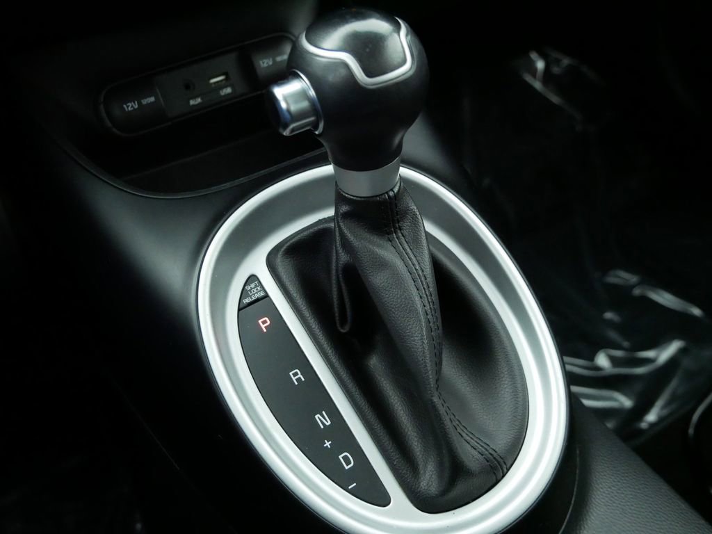 Used 2016 Kia Soul Base image 31