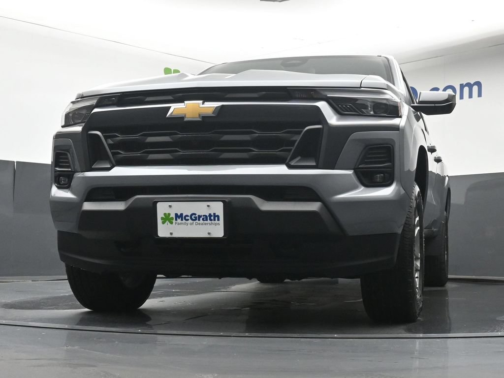 New 2026 Chevrolet Colorado LT w/ LT Convenience Package AWD/4WD image 7