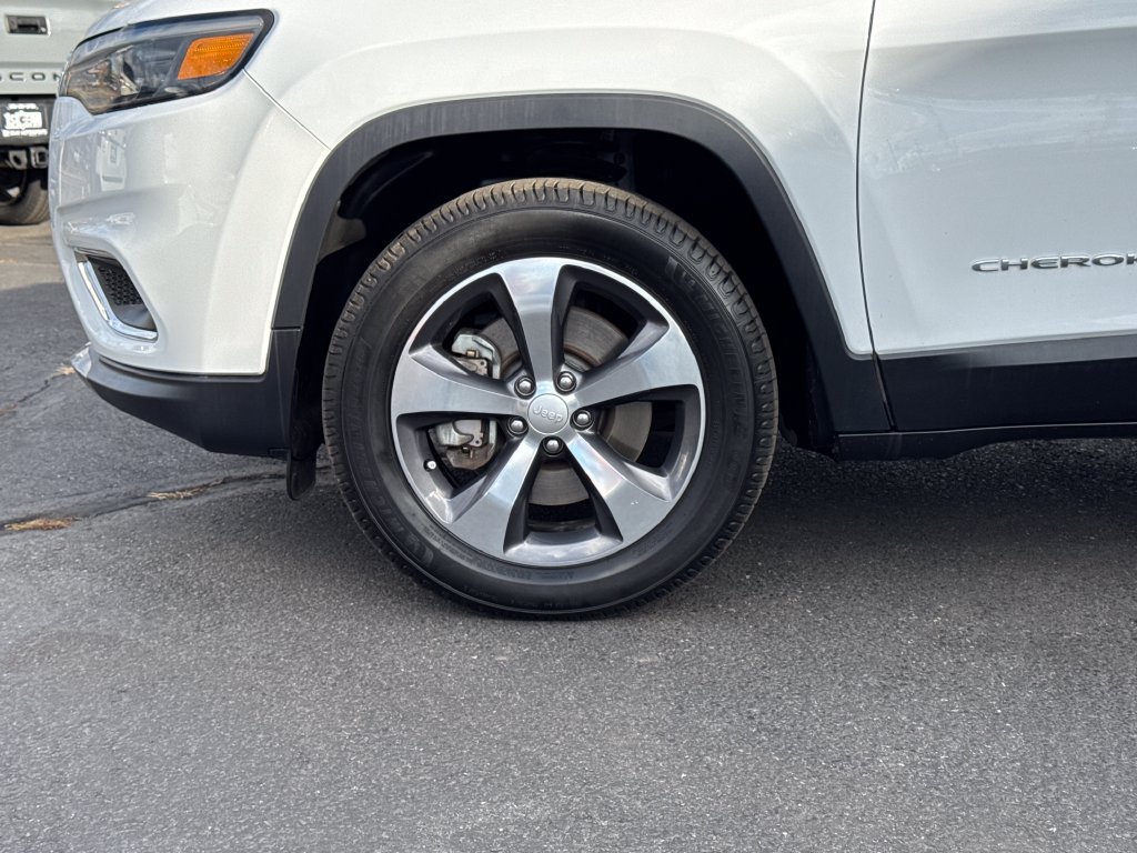 Used 2019 Jeep Cherokee Limited AWD/4WD image 20