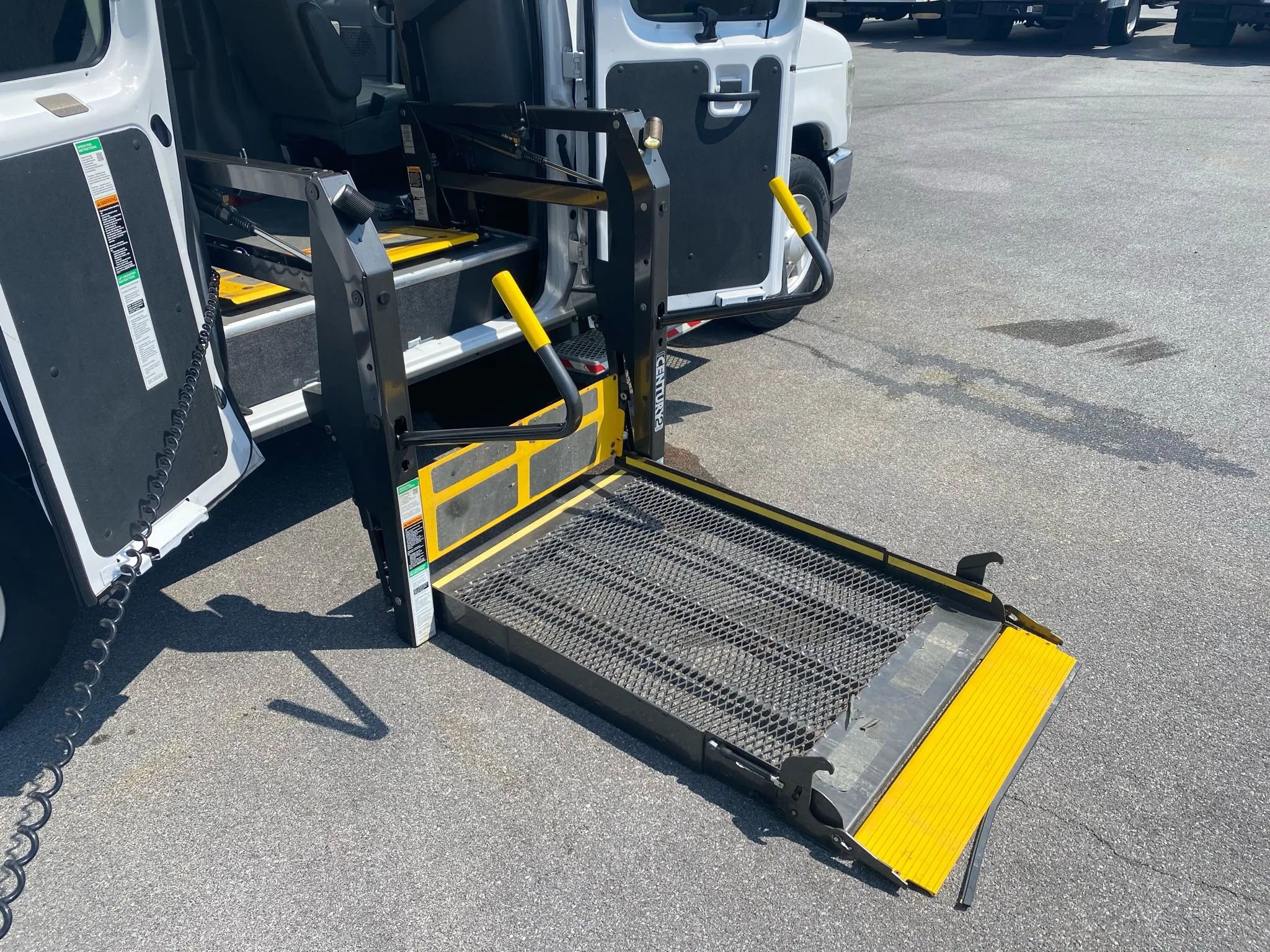 Used 2013 Ford E-350 and Econoline 350 Extended Super Duty w/ PWR Group RWD image 25