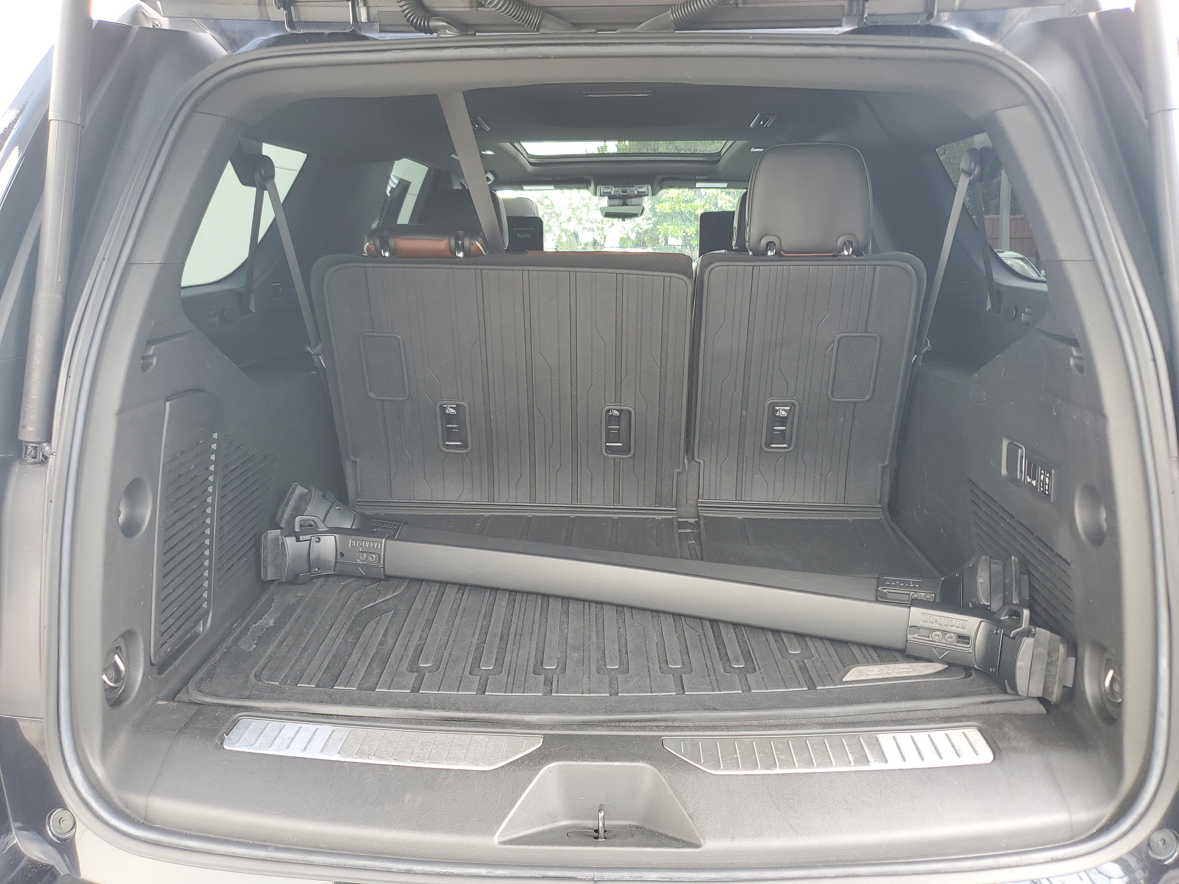 Used 2023 GMC Yukon XL Denali Ultimate w/ LPO, Floor Liner Package AWD/4WD image 10