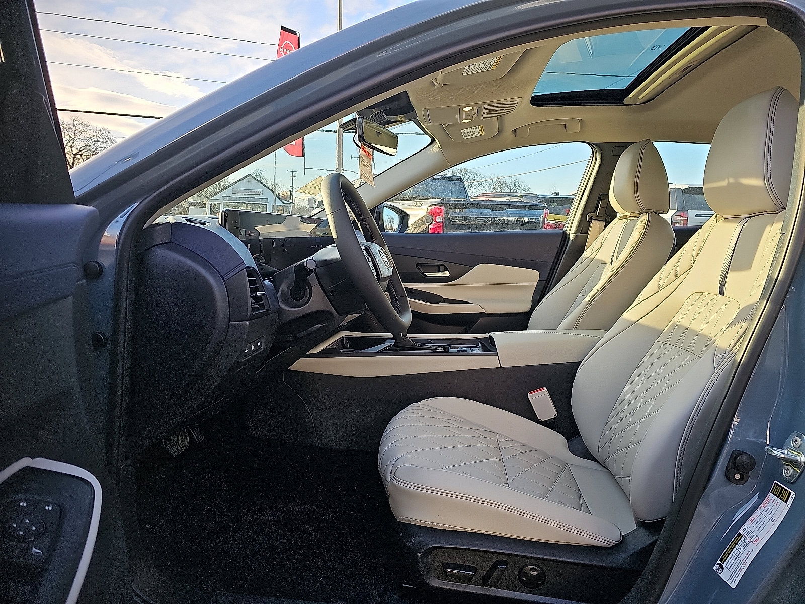 New 2026 Nissan Sentra SL w/ Floor Mat Package image 9