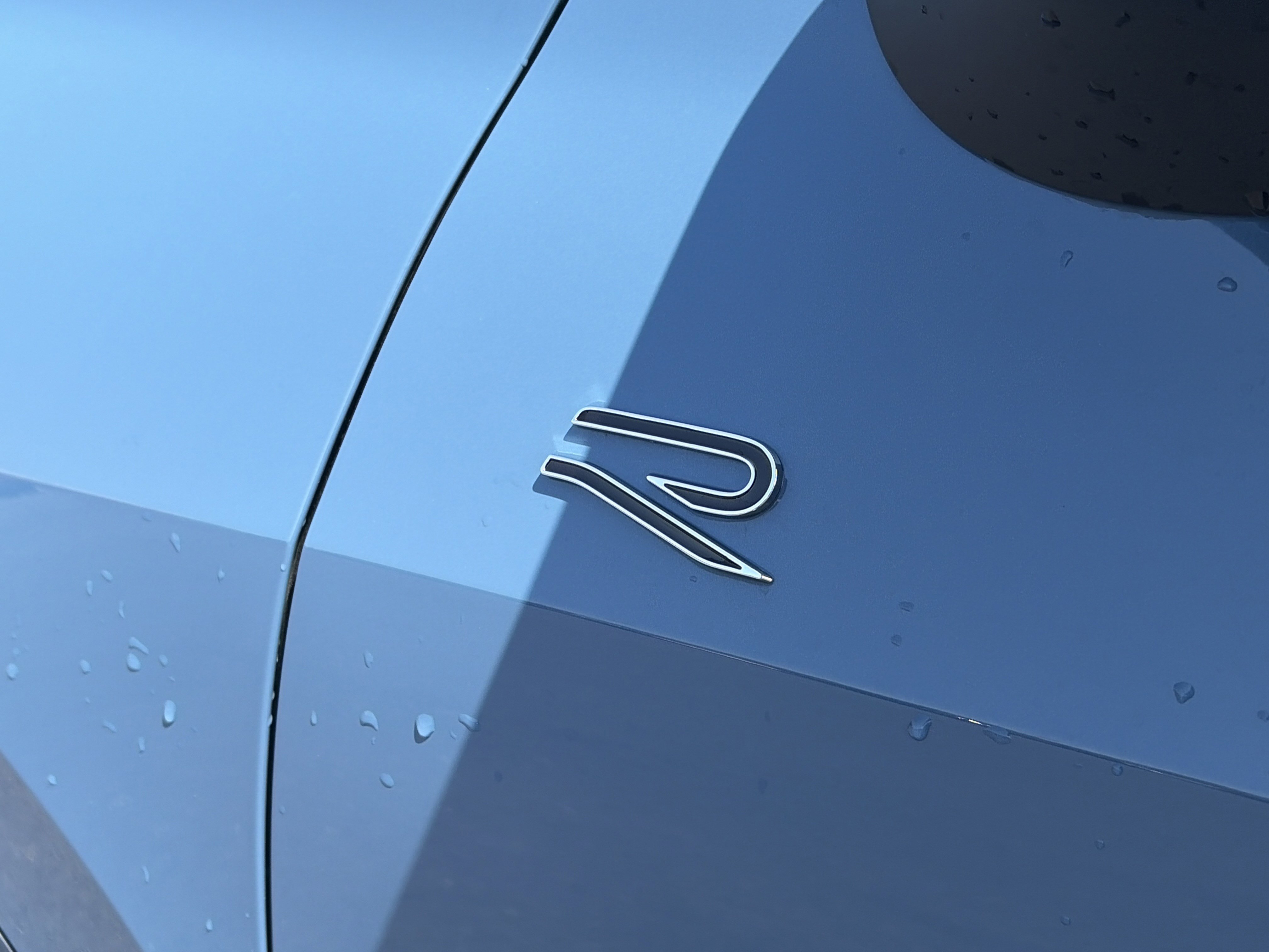 Used 2025 Volkswagen Tiguan SE R-Line AWD/4WD image 12