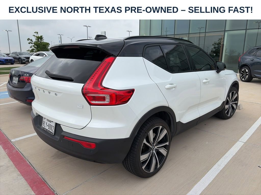 Used 2022 Volvo XC40 P8 Recharge Plus AWD/4WD image 5