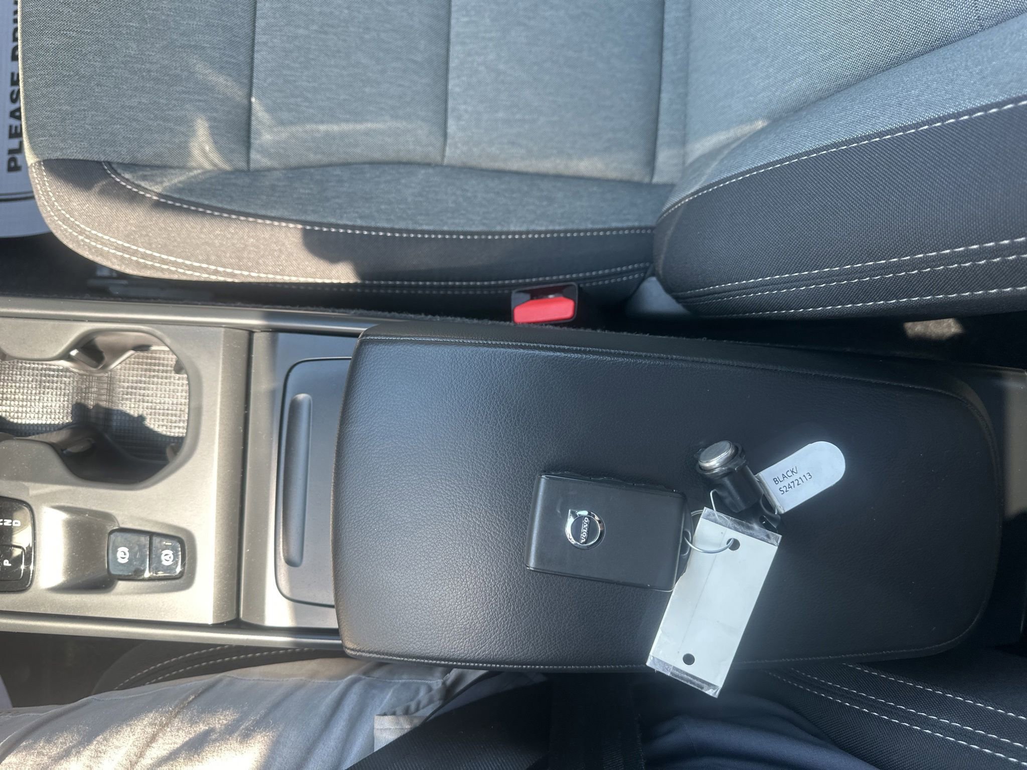 Used 2025 Volvo XC40 B5 Core AWD/4WD image 29