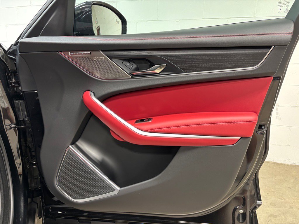 New 2026 Jaguar F-PACE R-Dynamic S image 33