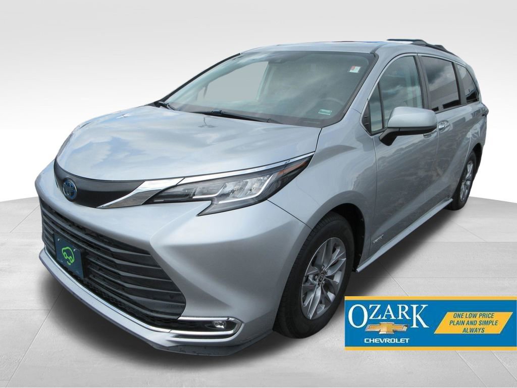 Used 2021 Toyota Sienna XLE FWD 360° Tour