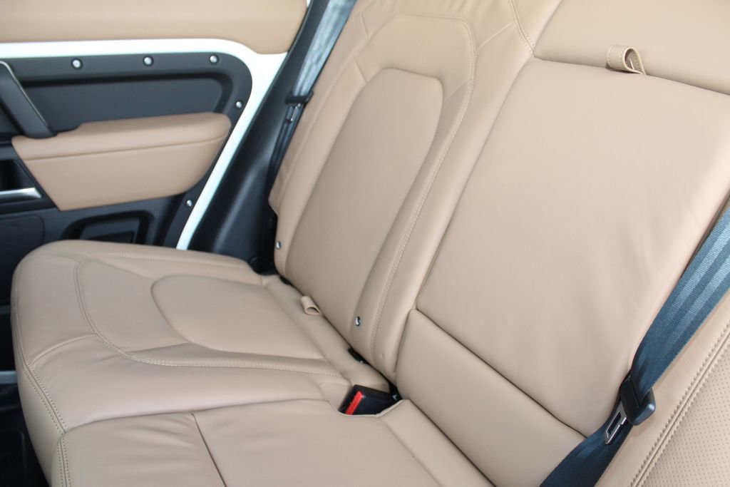 New 2026 Land Rover Defender 110 S image 18