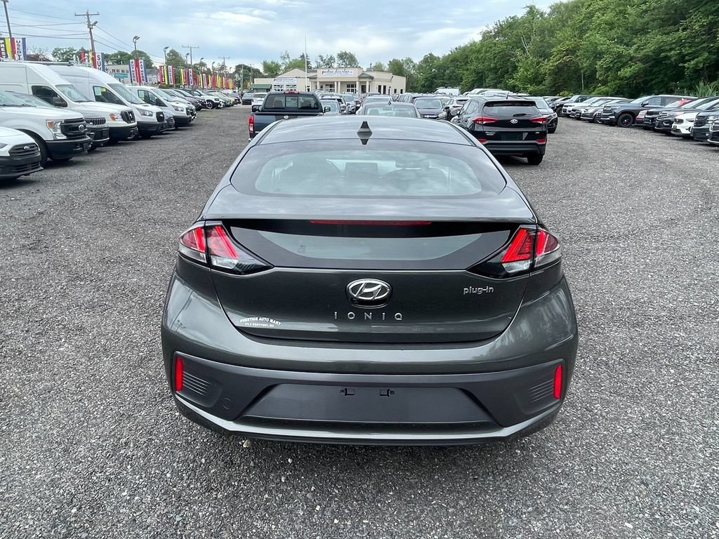 Used 2020 Hyundai Ioniq SE FWD image 6