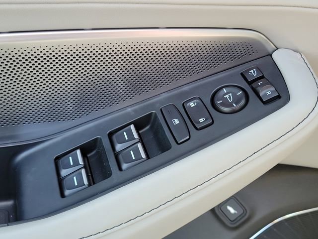 Used 2025 Acura MDX w/ Technology Package image 21