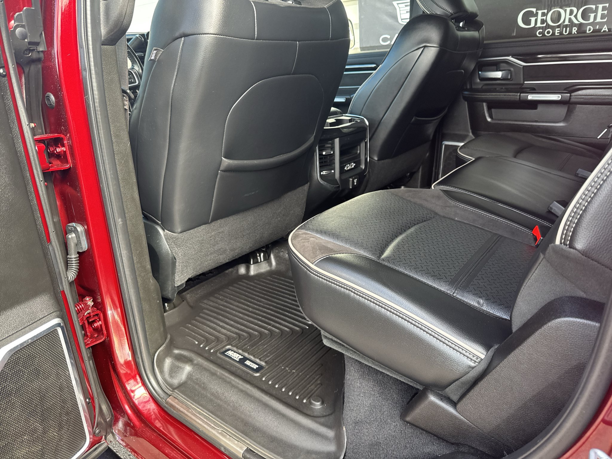 Used 2019 RAM 3500 Laramie AWD/4WD image 17