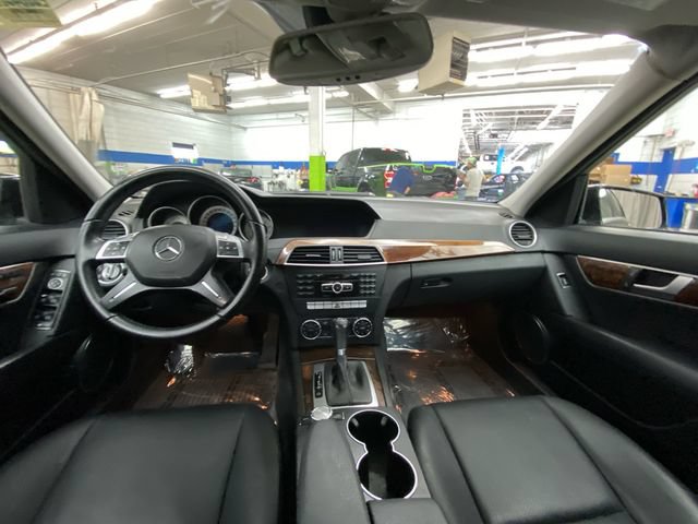 Used 2014 Mercedes-Benz C 300 4MATIC Sedan image 29