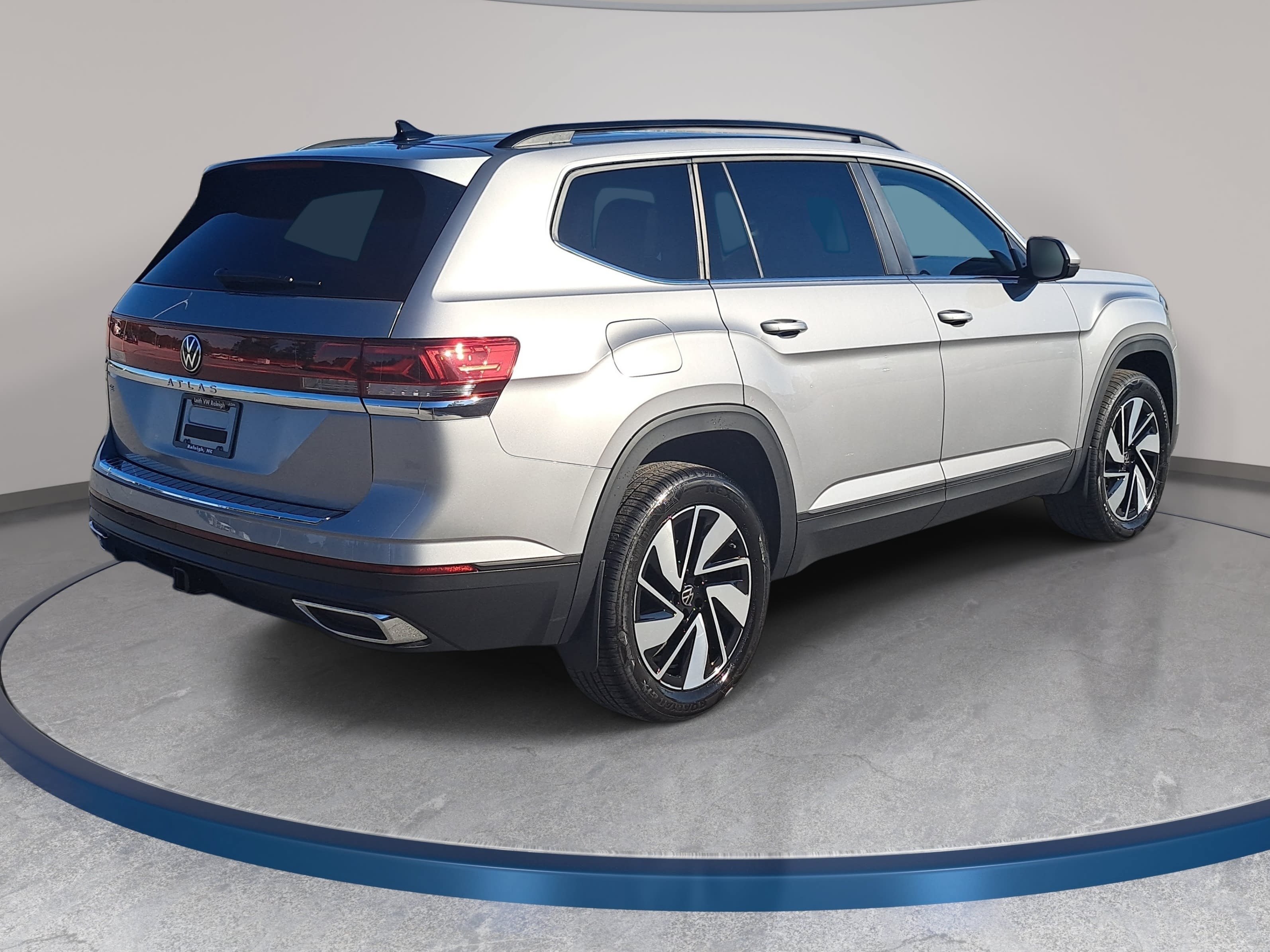 New 2026 Volkswagen Atlas SE FWD image 5