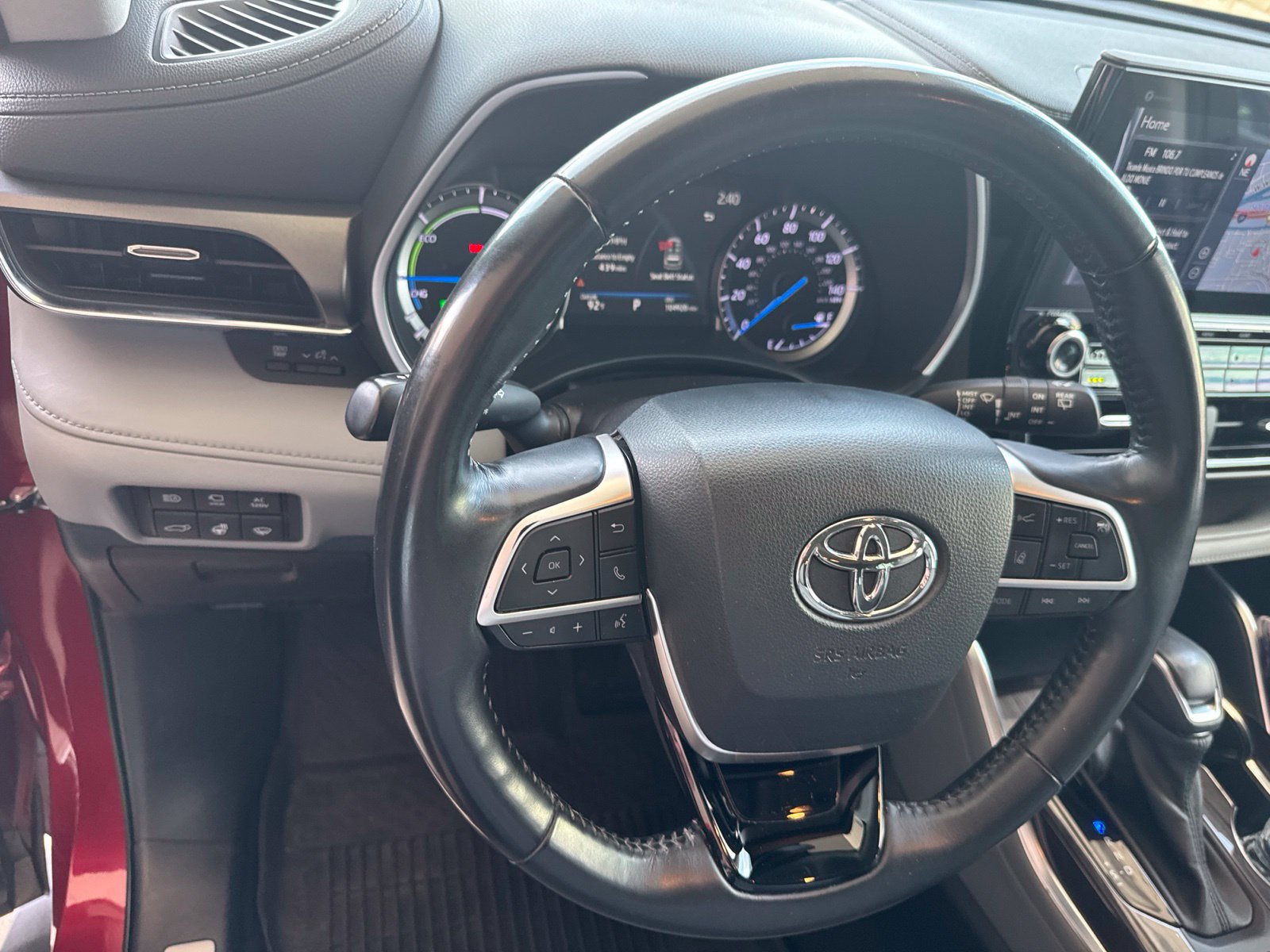 Used 2022 Toyota Highlander Limited FWD image 10