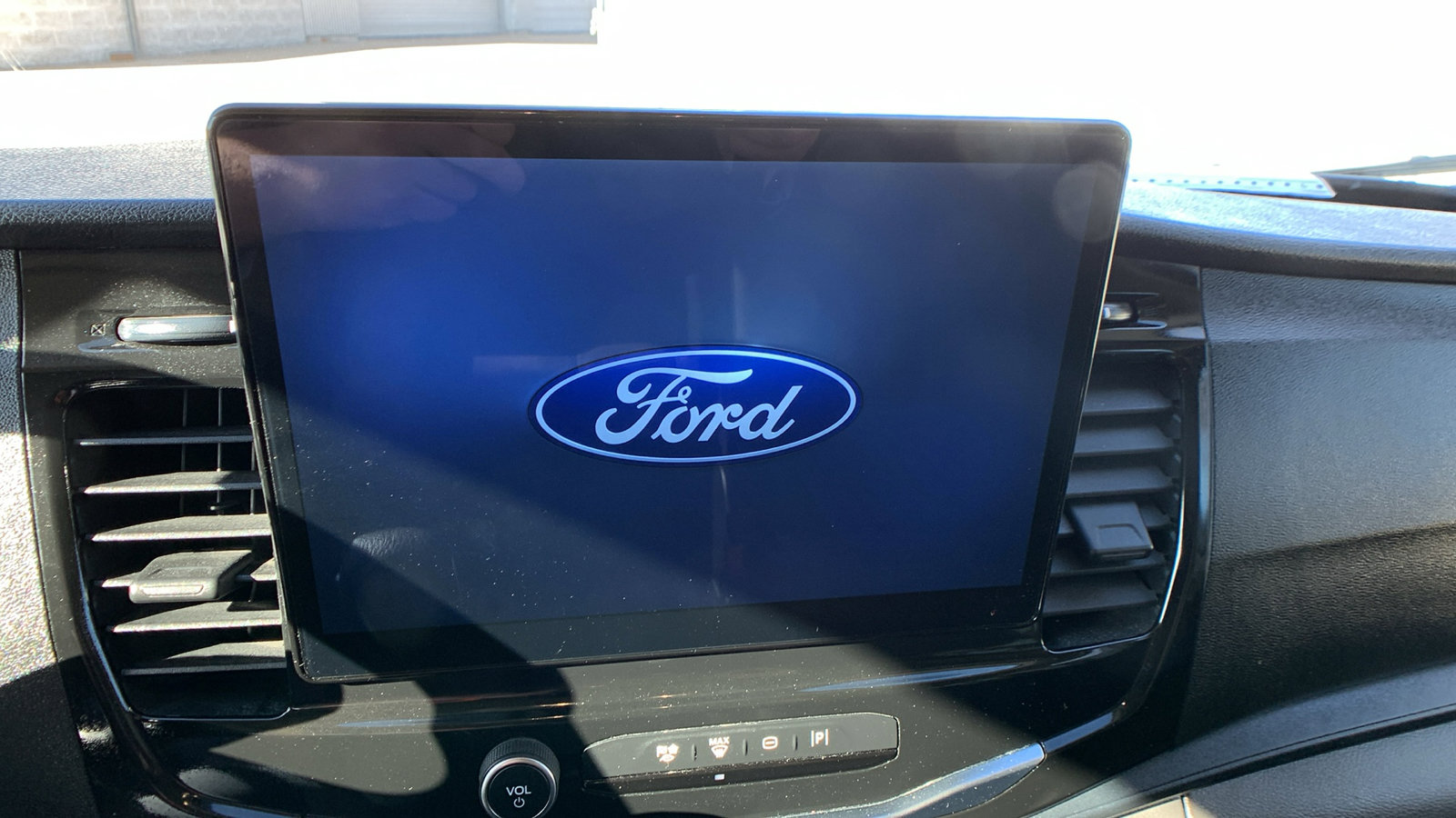 Used 2024 Ford Transit 350 XLT image 16