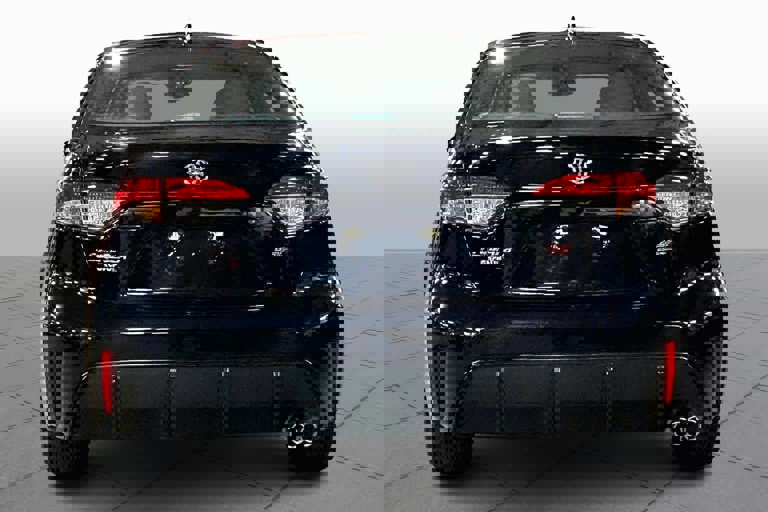 Certified 2025 Toyota Corolla SE image 4