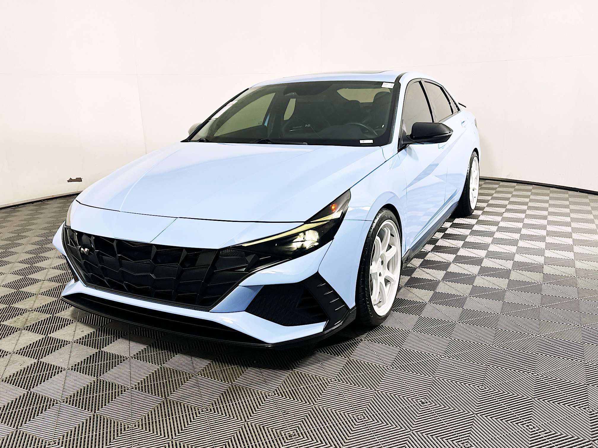 Used 2023 Hyundai Elantra N FWD image 7
