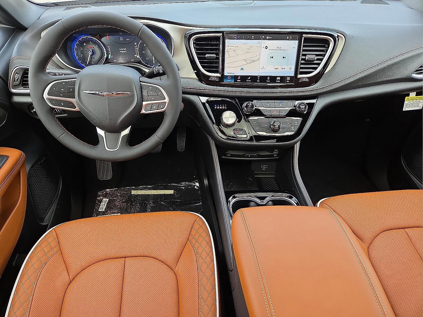 New 2026 Chrysler Pacifica Pinnacle AWD/4WD image 12
