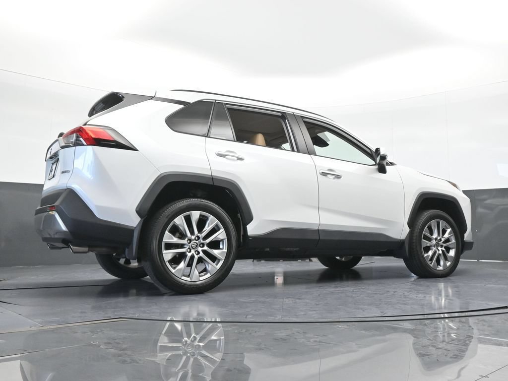 Used 2023 Toyota RAV4 Limited FWD image 58