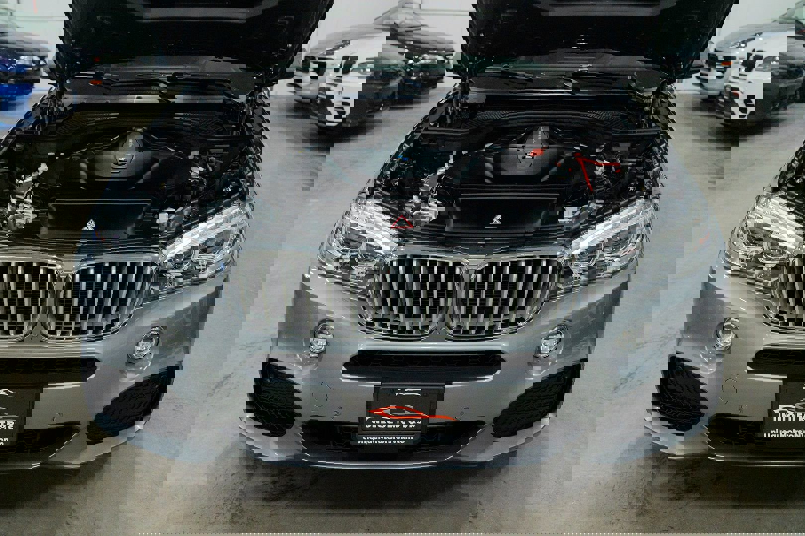 Used 2018 BMW X5 xDrive50i w/ M Sport Package image 59