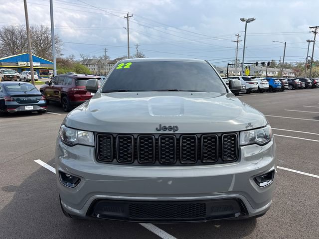 Used 2022 Jeep Grand Cherokee Laredo X AWD/4WD image 9