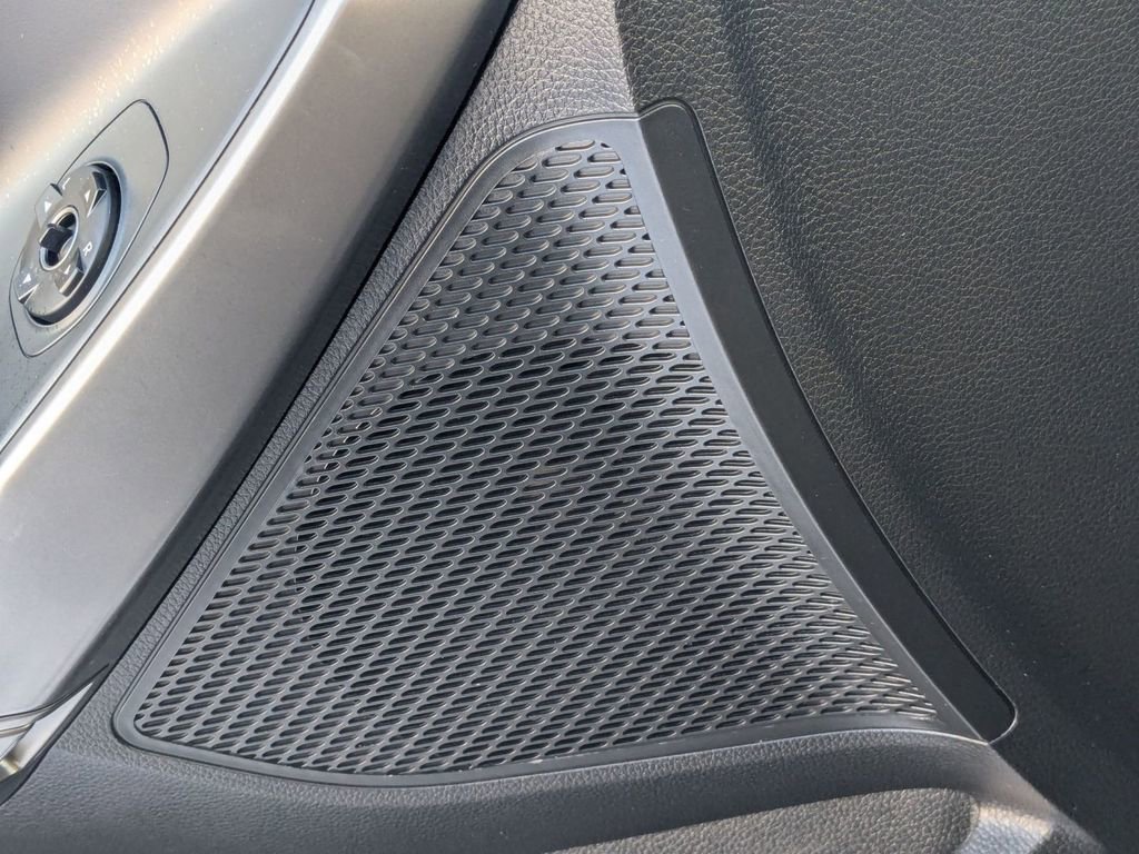 Used 2017 Hyundai Santa Fe Limited image 29