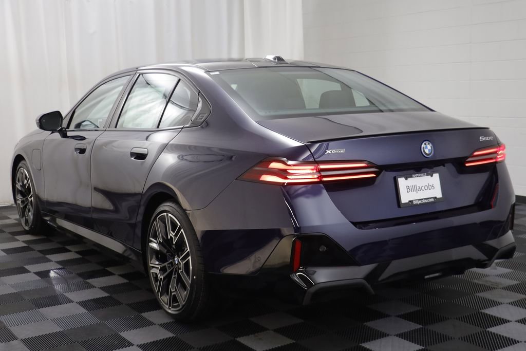 New 2026 BMW 550e xDrive w/ Executive Package image 16