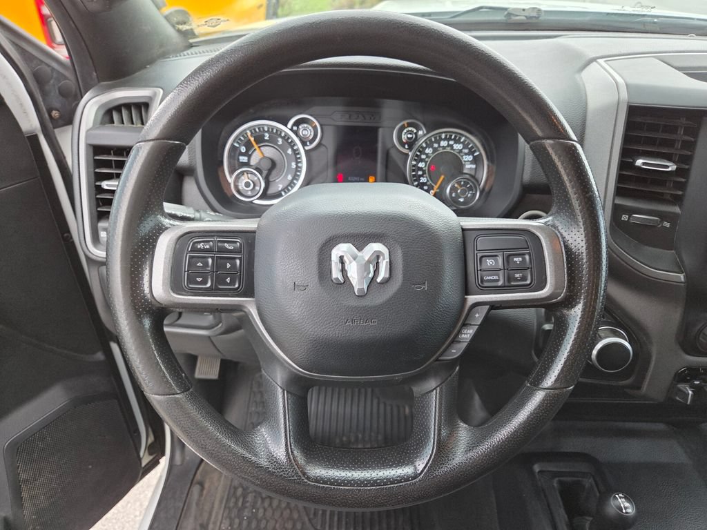 Used 2022 RAM 2500 Tradesman w/ Chrome Appearance Group AWD/4WD image 30