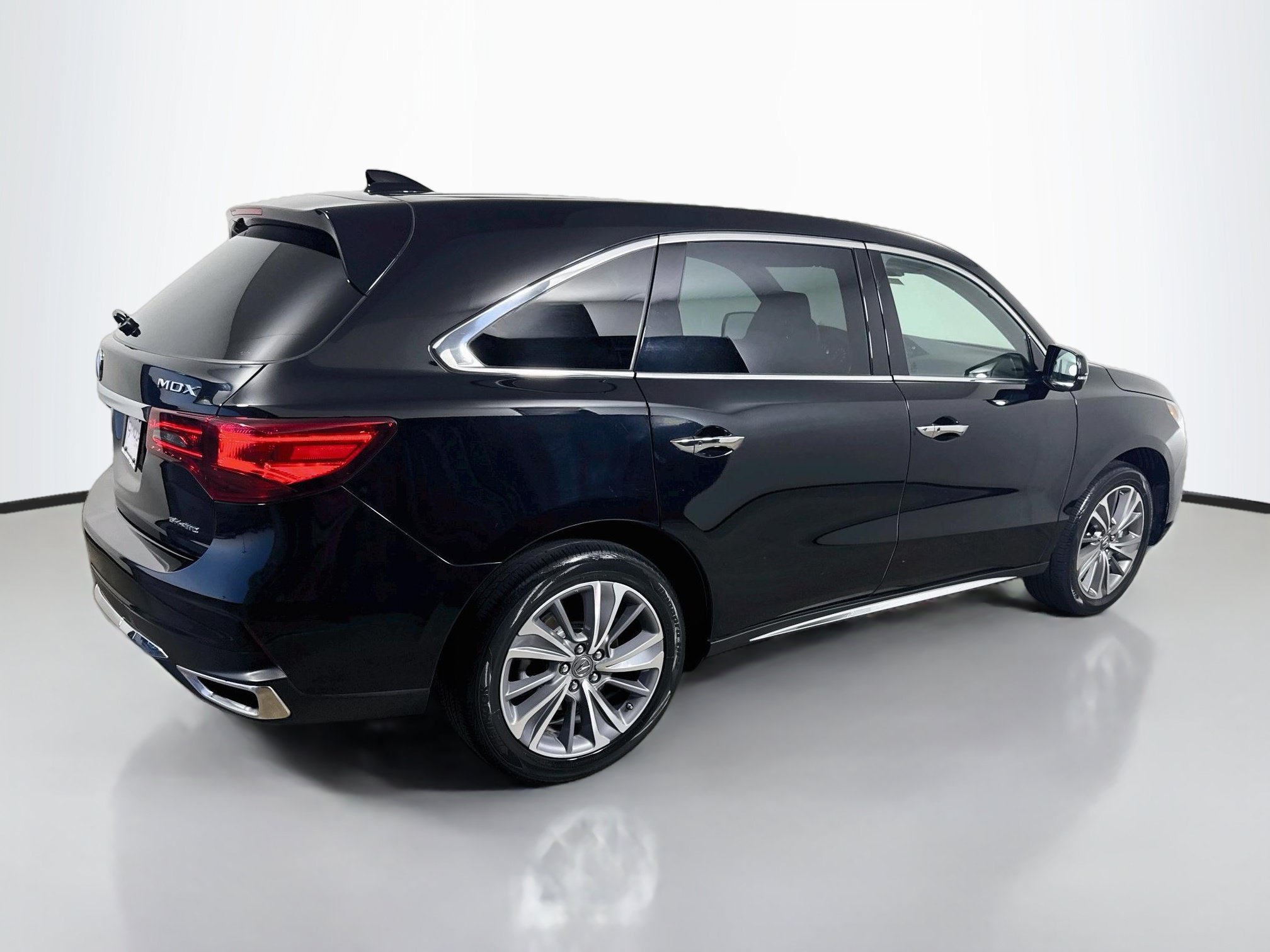 Used 2017 Acura MDX w/ Technology Package AWD/4WD image 7