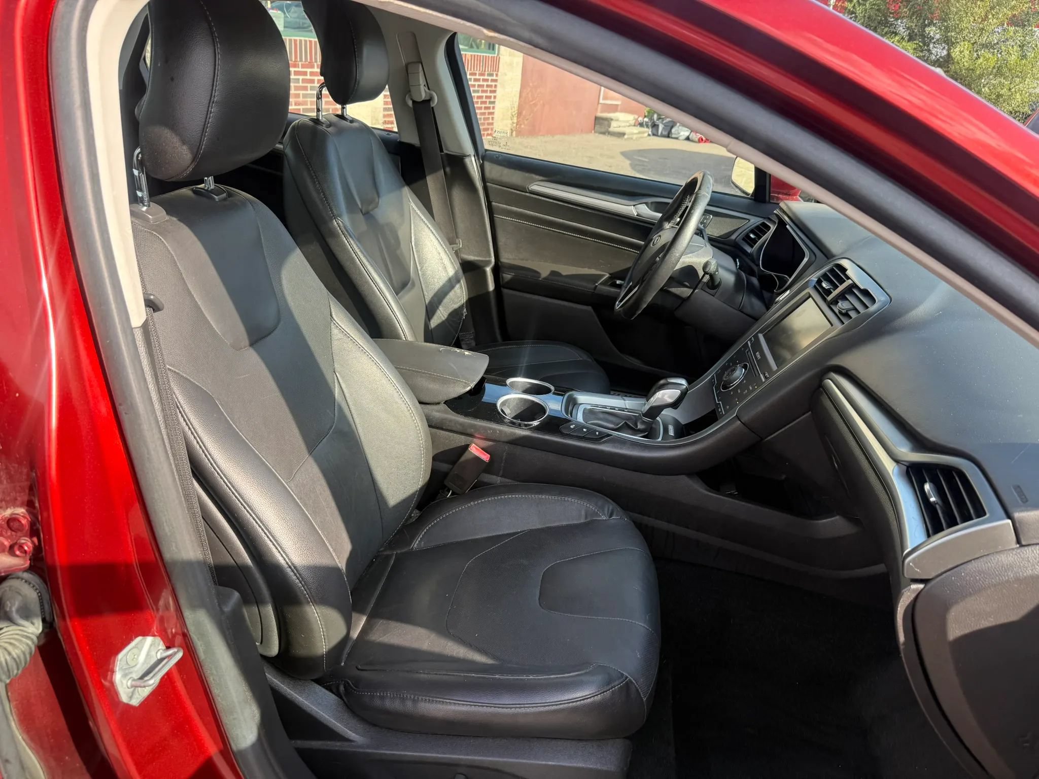 Used 2014 Ford Fusion Energi Titanium w/ Driver Assist Package FWD image 39