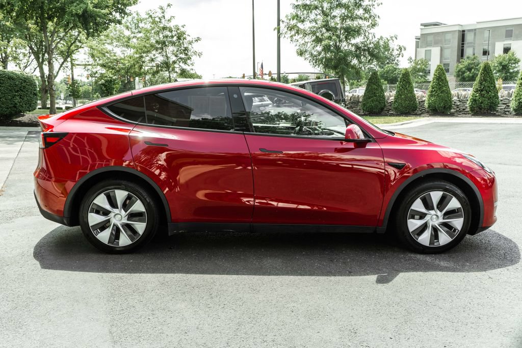 Used 2023 Tesla Model Y Long Range AWD/4WD image 3