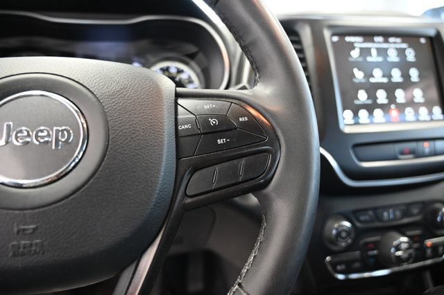 Used 2022 Jeep Cherokee Trailhawk AWD/4WD image 23