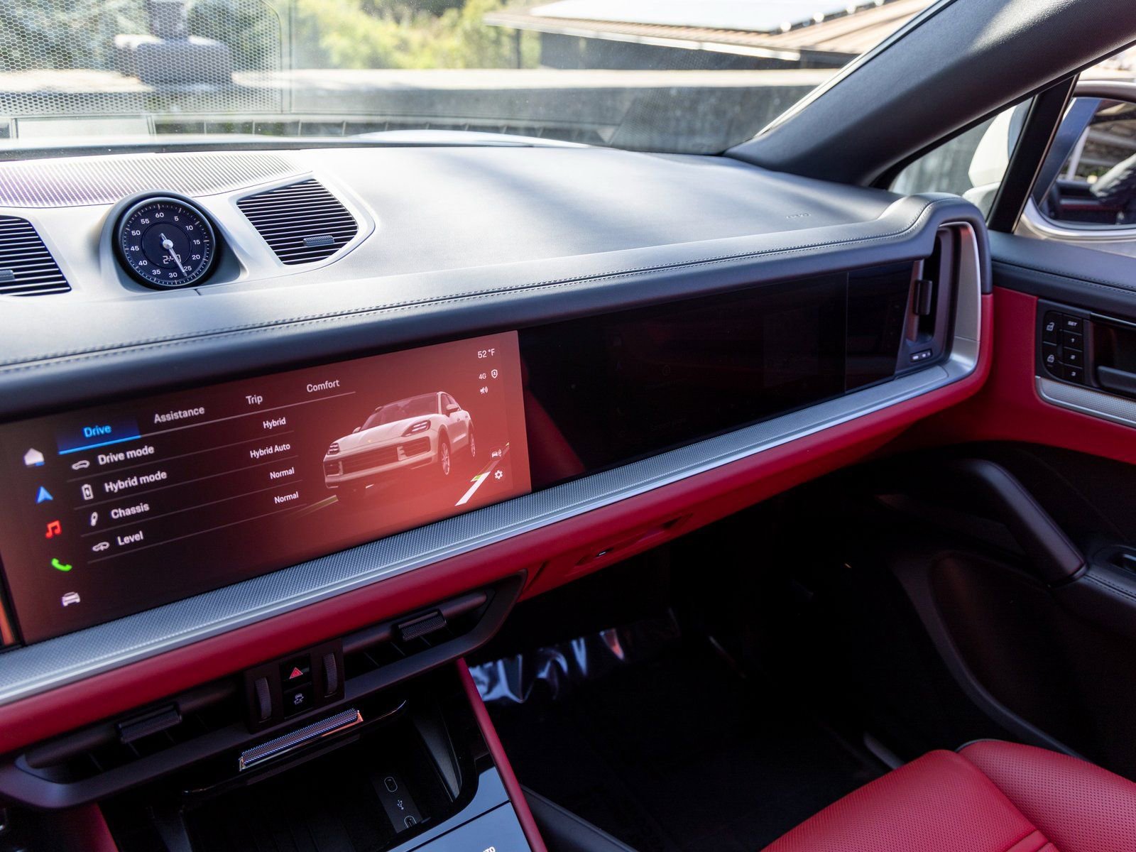 New 2026 Porsche Cayenne S image 38