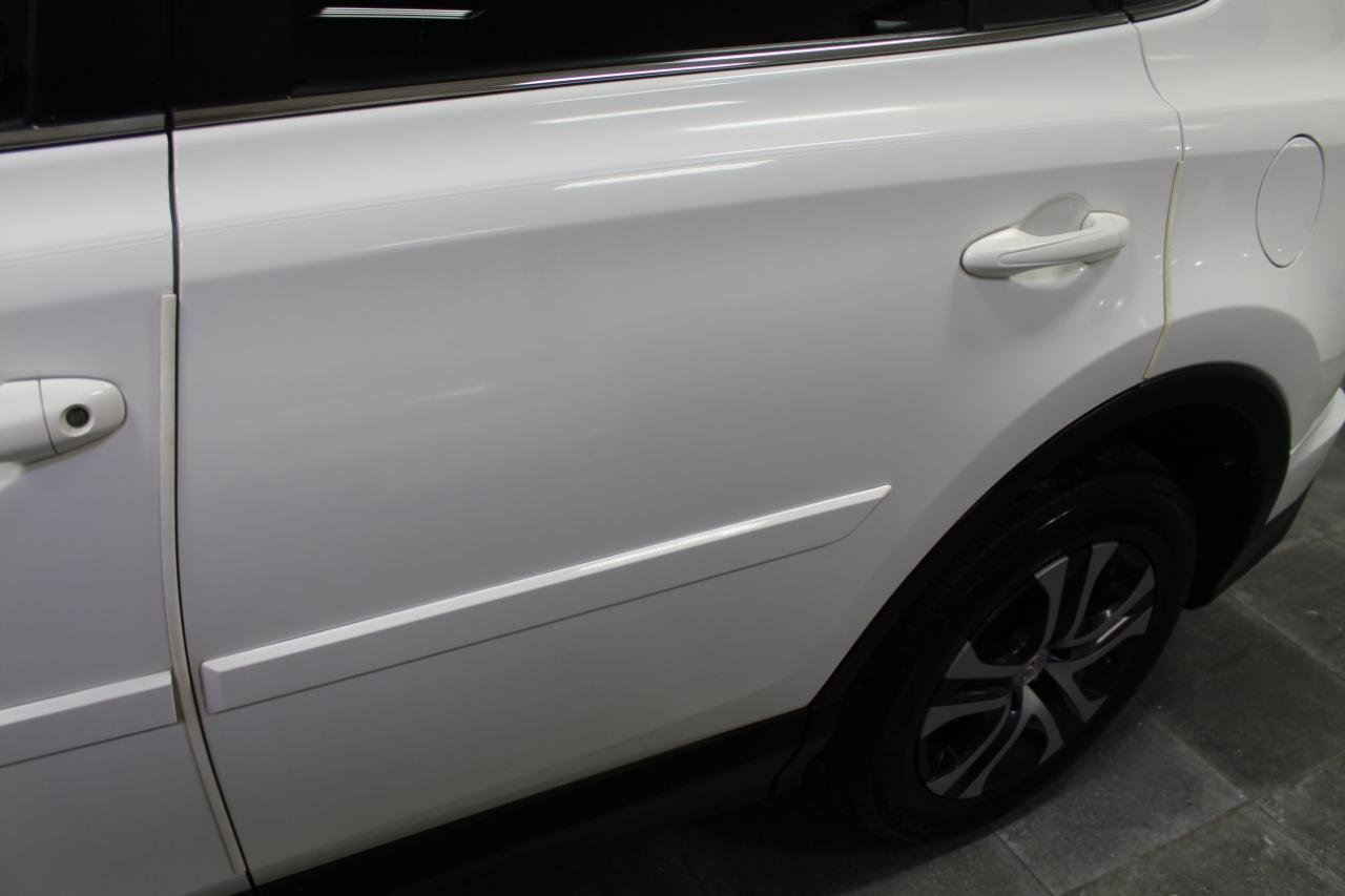 Used 2017 Toyota RAV4 LE image 30