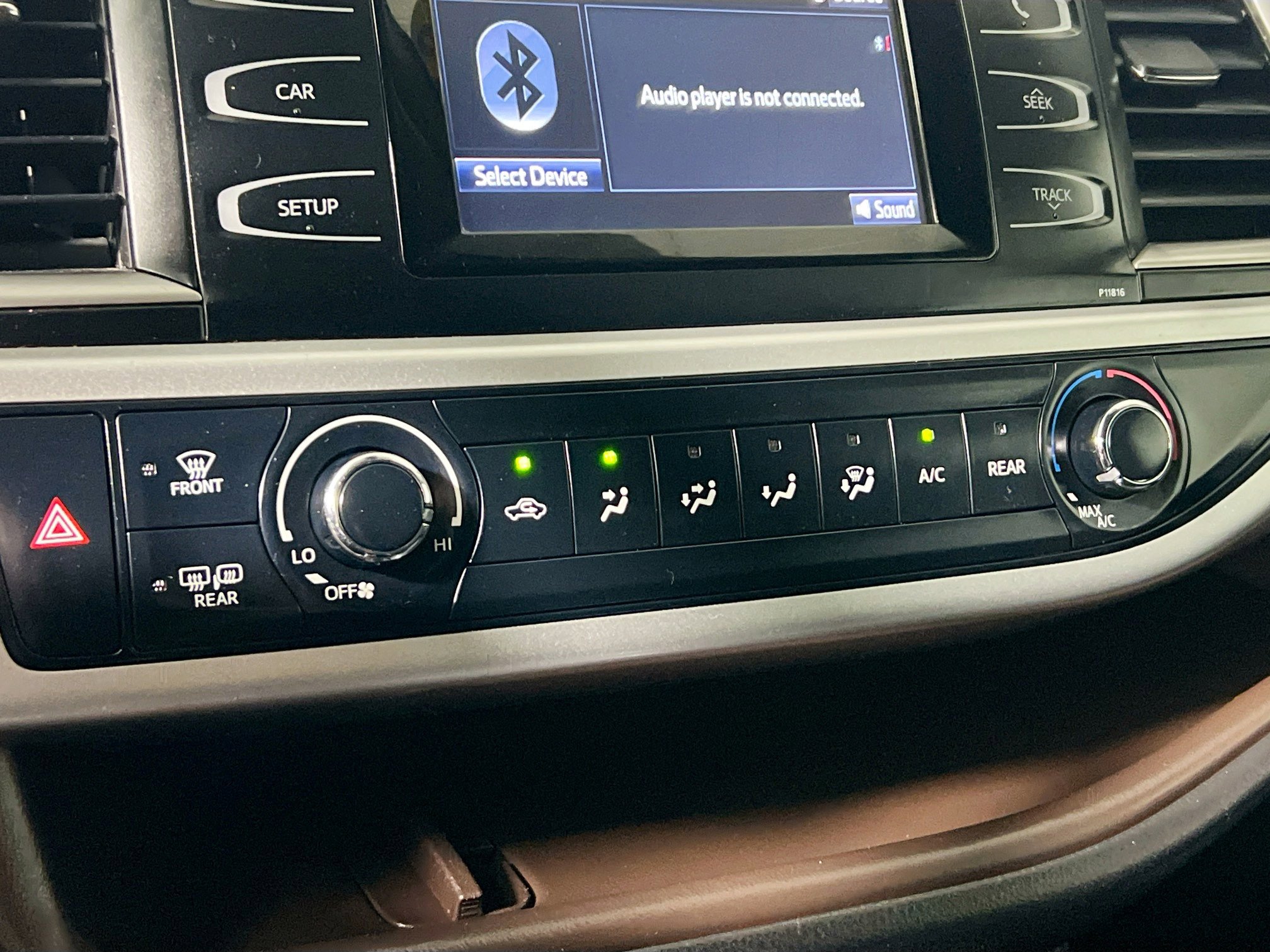 Used 2019 Toyota Highlander LE image 26