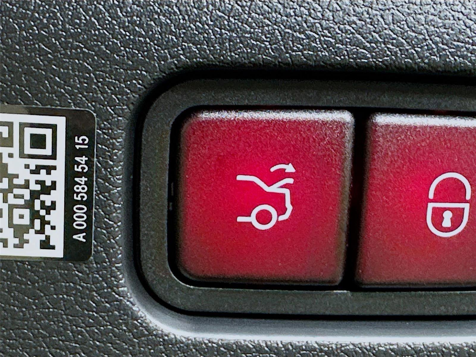 Certified 2026 Mercedes-Benz E 350 4MATIC Sedan image 34