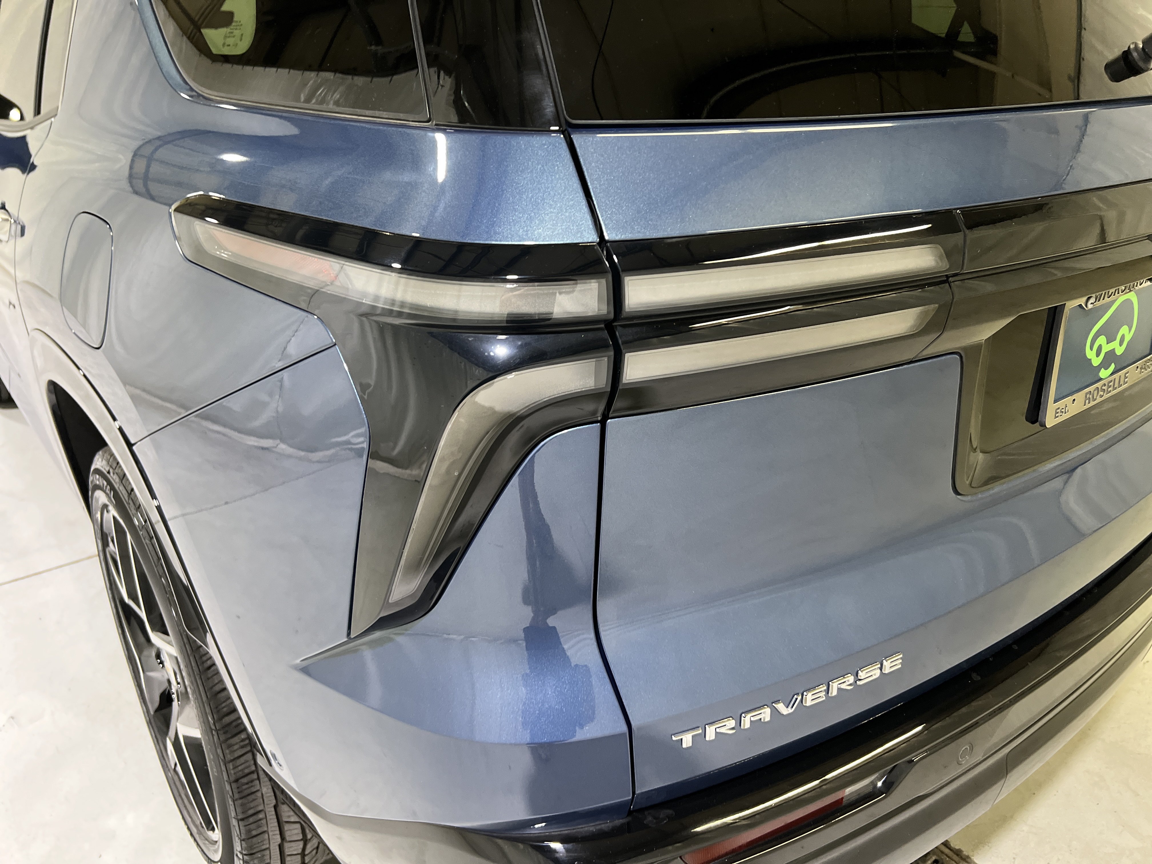 Used 2026 Chevrolet Traverse High Country FWD image 10