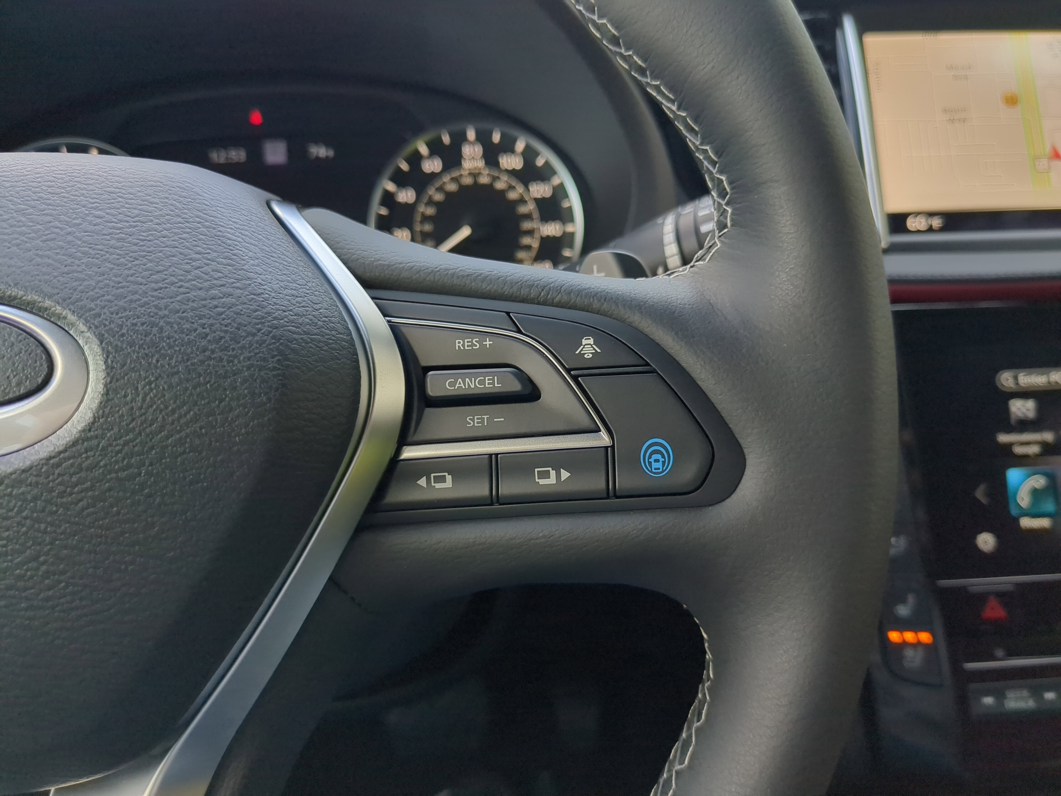 New 2025 INFINITI QX50 Sport image 29