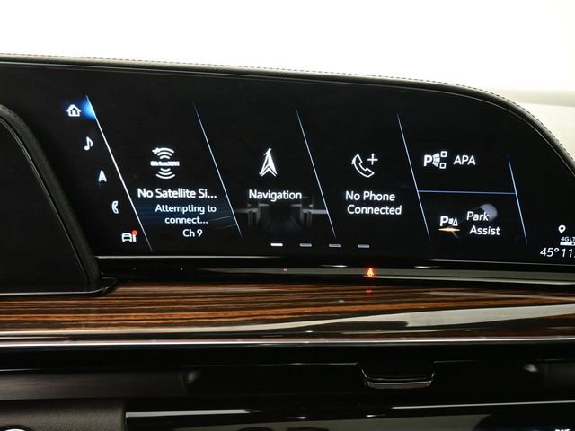 Used 2024 Cadillac Escalade Premium Luxury w/ Performance Package image 12