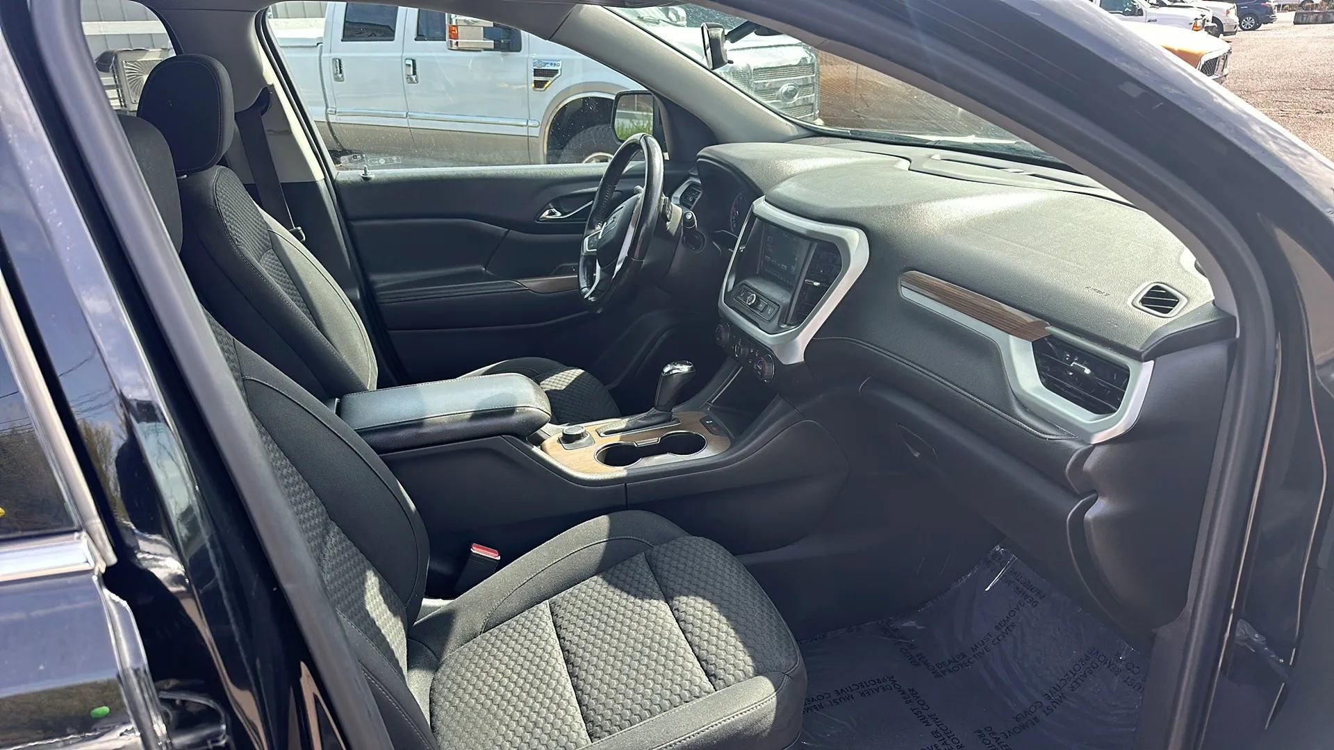 Used 2018 GMC Acadia SLE AWD/4WD image 12