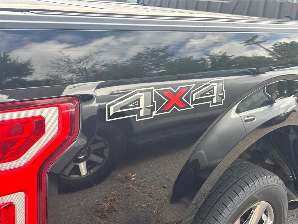 Used 2019 Ford F150 XLT w/ Equipment Group 302A Luxury AWD/4WD image 11