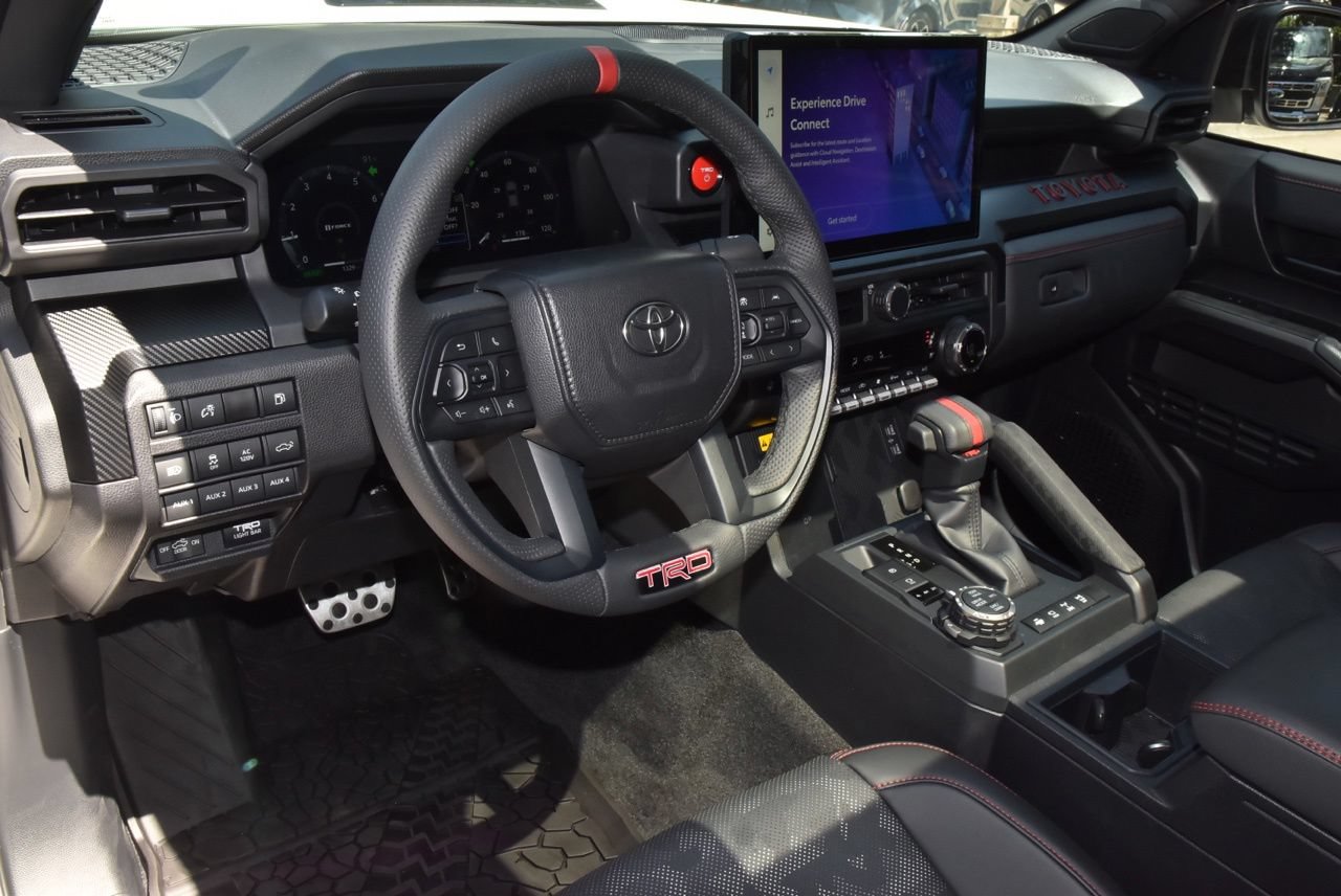 Used 2025 Toyota Tacoma TRD Pro AWD/4WD image 34