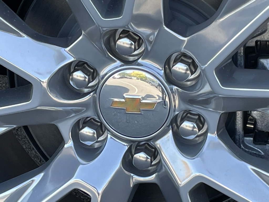 New 2026 Chevrolet Suburban Premier w/ Sun And Tow Package image 32