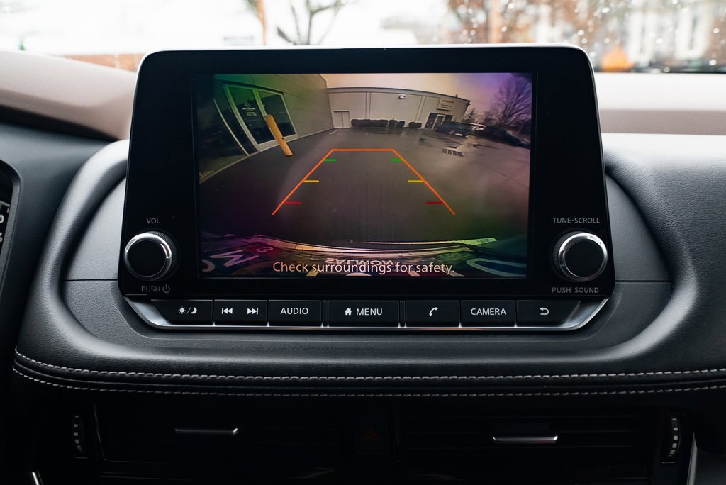 Used 2022 Nissan Rogue SV image 15