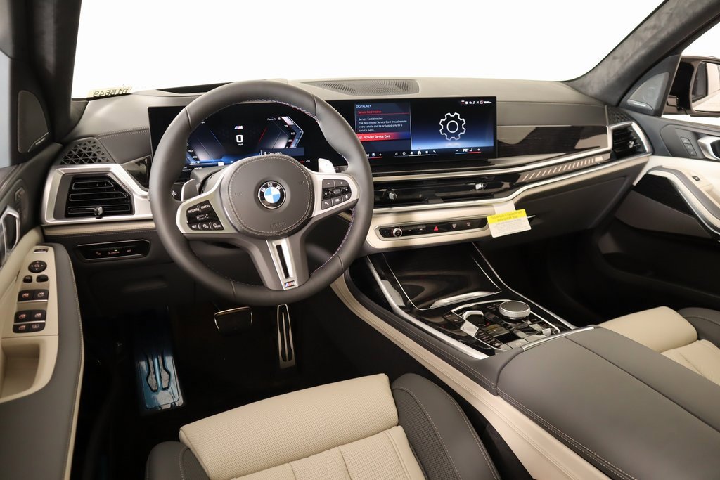 New 2026 BMW X7 M60i w/ Climate Comfort Package image 2