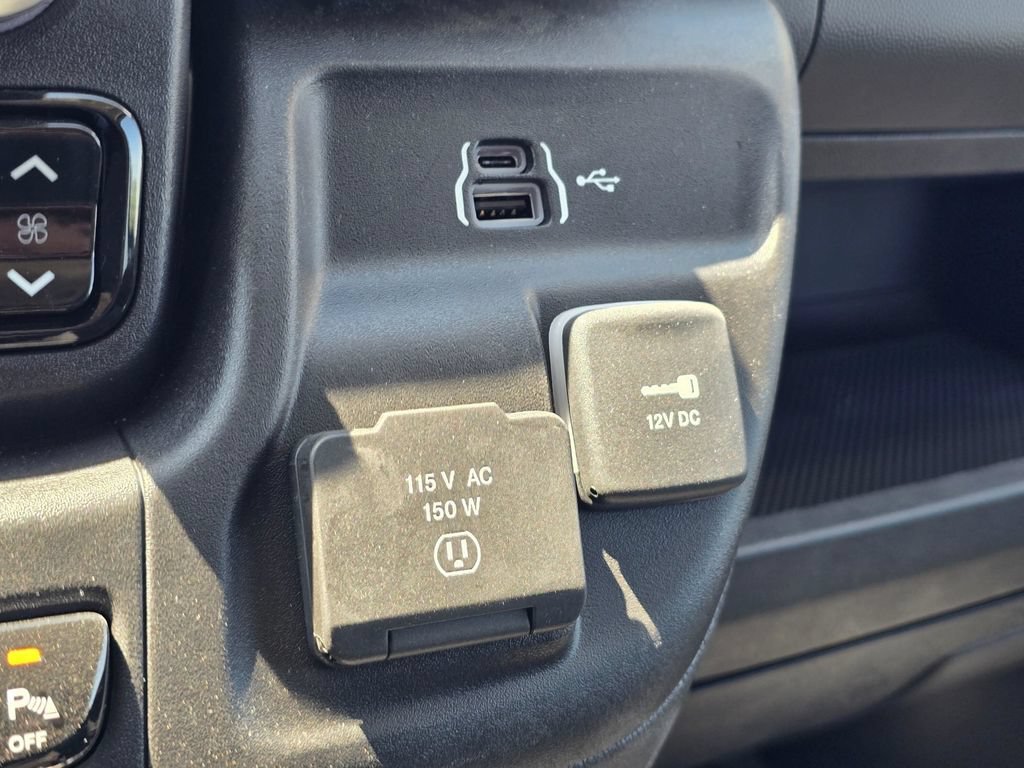 New 2026 RAM ProMaster 3500 w/ Safety Group FWD image 27