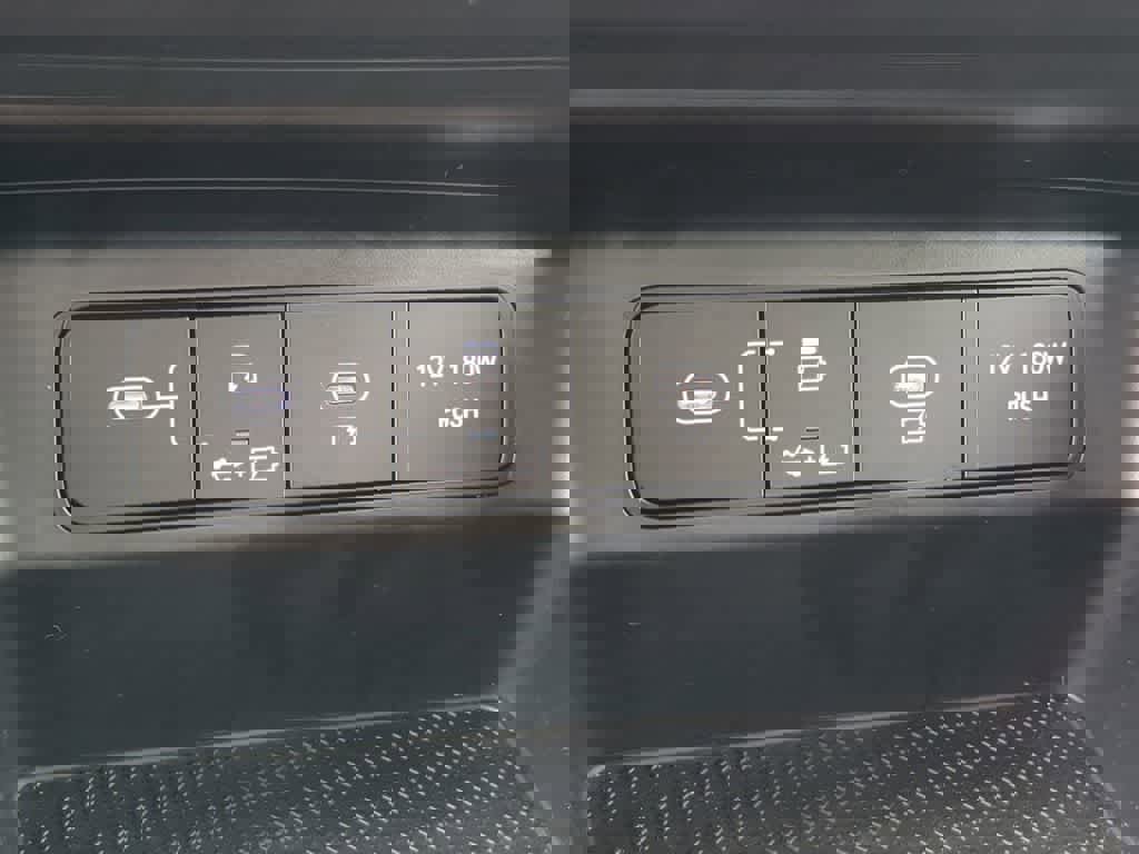 New 2026 Hyundai Santa Cruz SE FWD image 30